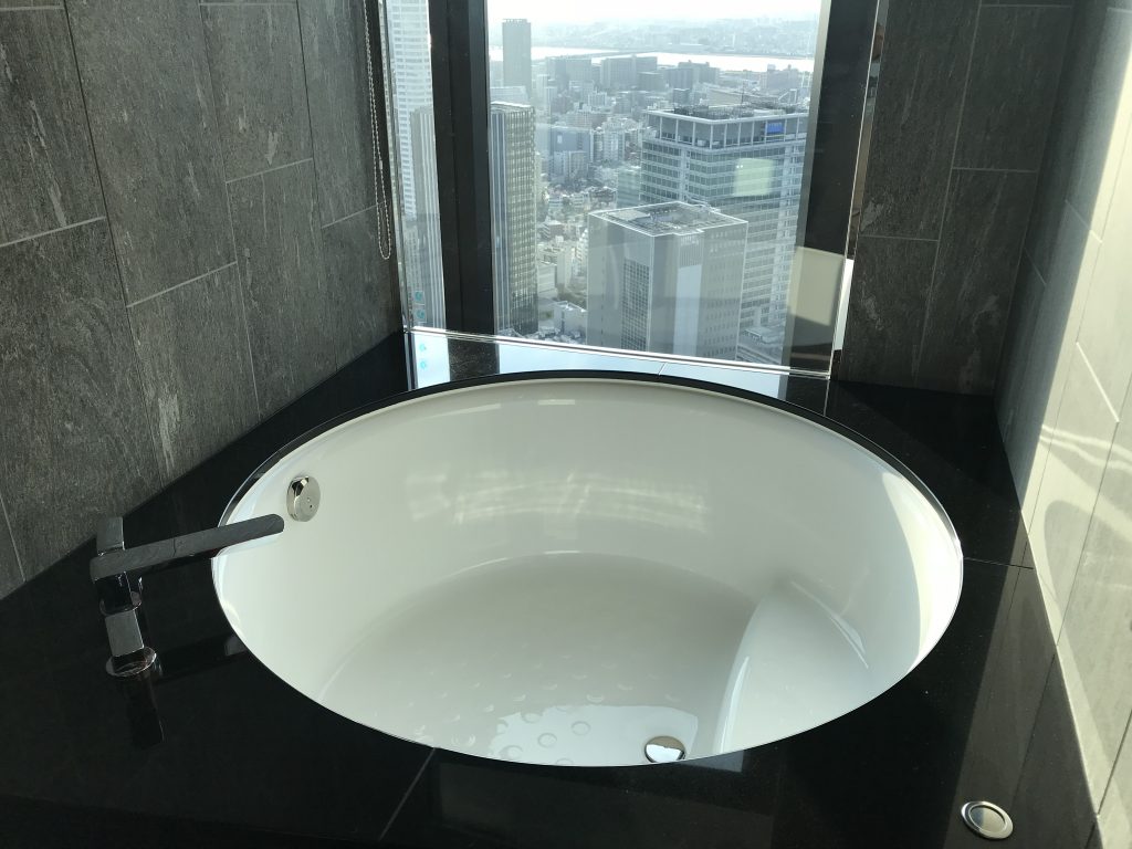 Conrad Osaka-圓型大浴缸