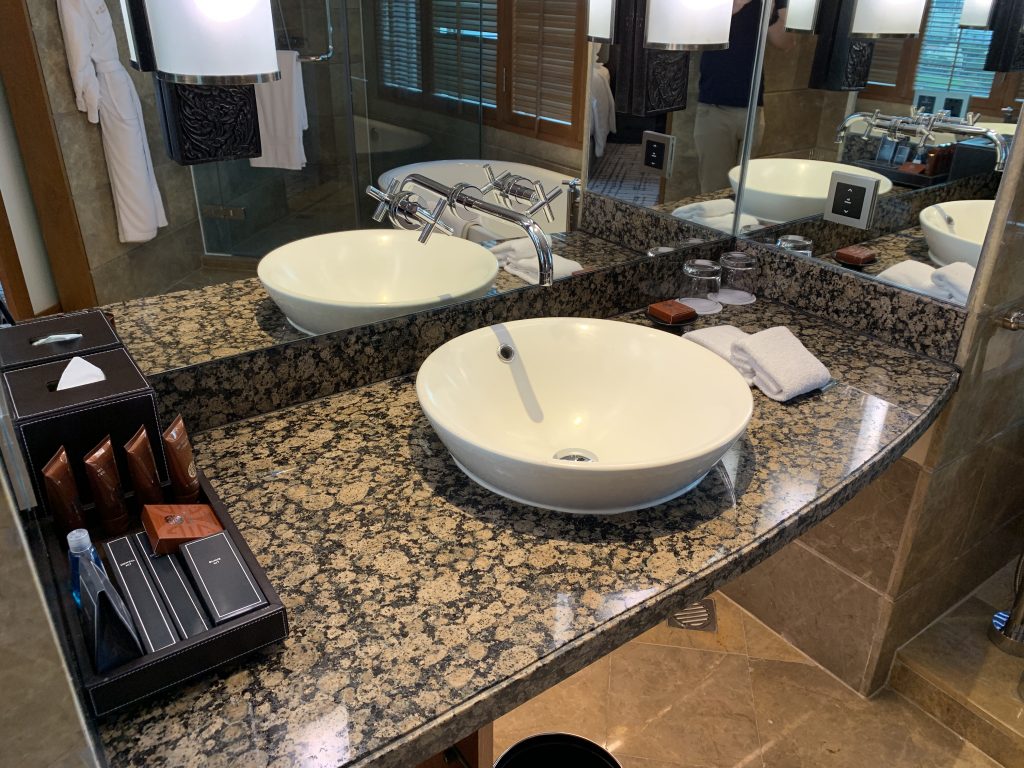 曼谷港麗酒店-洗手盤