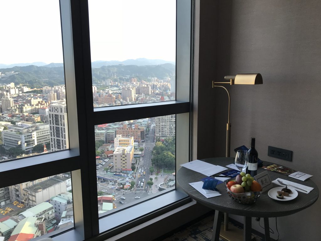 台北新板希爾頓酒店-房間景觀開揚