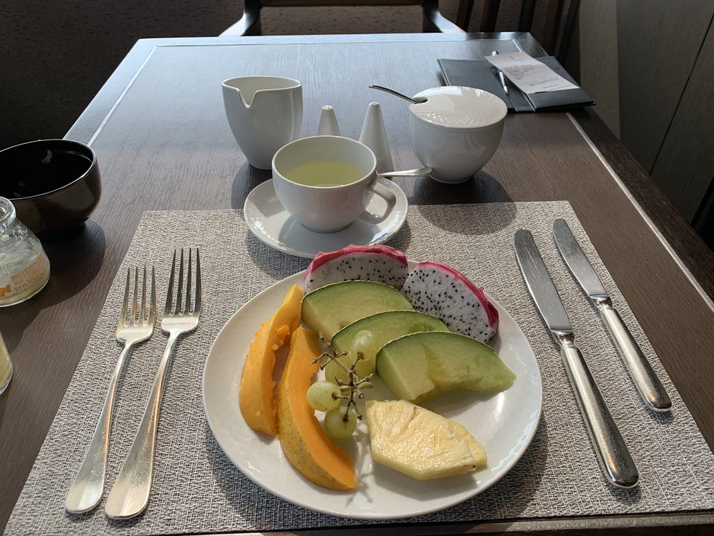 The Ritz-Carlton Tokyo Towers-早餐還吃了水果