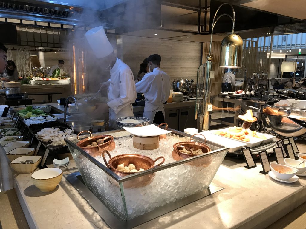 深圳蛇口希爾頓南海酒店Kitchencraft廚藝餐廳-廚師即場烹調中式粥品和粉麵