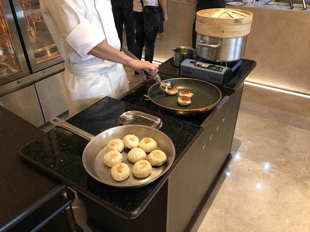深圳蛇口希爾頓南海酒店Kitchencraft廚藝餐廳-即叫即煮的生煎包