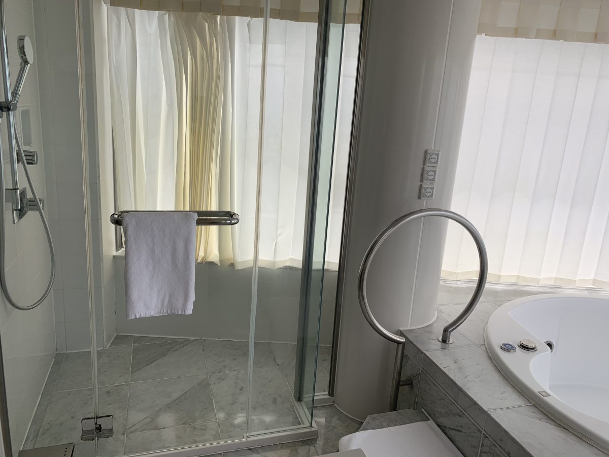 福岡海鷹希爾頓酒店【多圖住宿報告】Hilton Fukuoka Sea Hawk套房房間/早餐/交通一覽 | 里先生 Mr. Miles