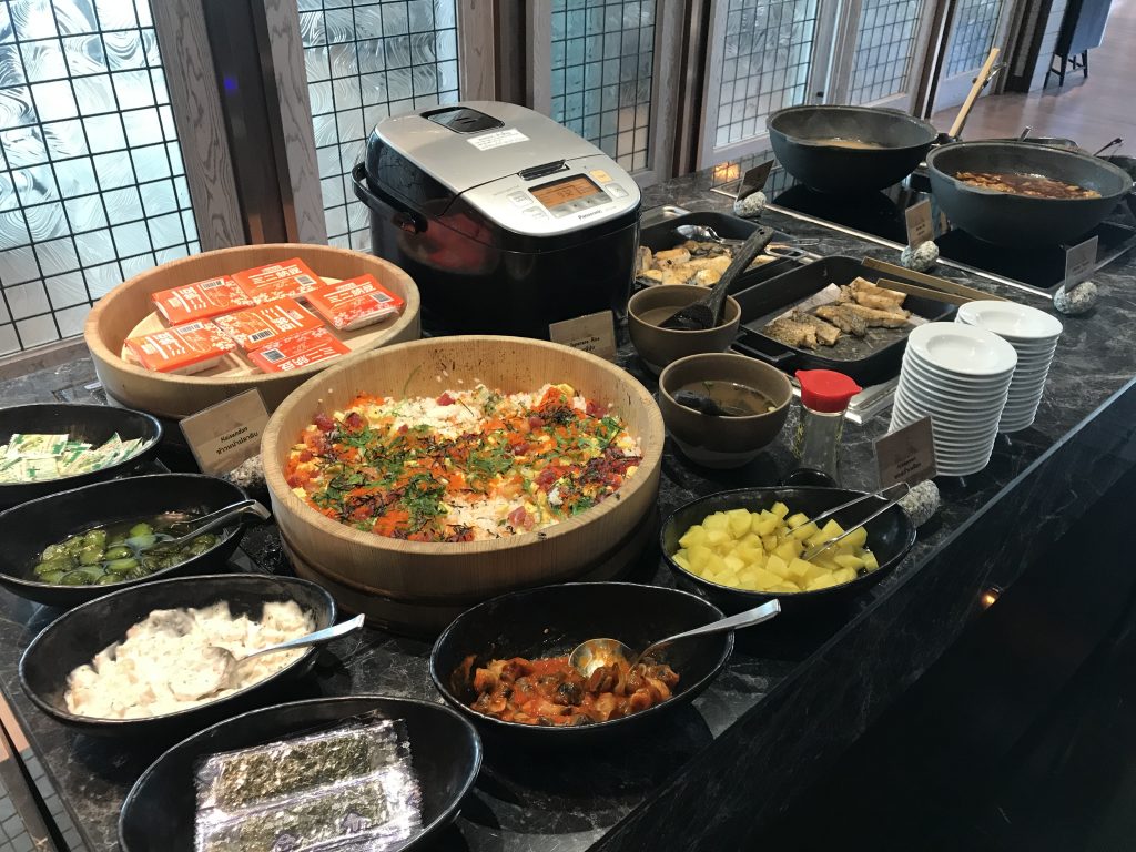 蘇拉翁塞曼谷萬豪酒店Bangkok Marriott Hotel The Surawongse Praya Kitchen自助早餐 5 2025 蘇拉翁塞曼谷萬豪酒店 Praya Kitchen-早餐有壽司飯和日式醃菜