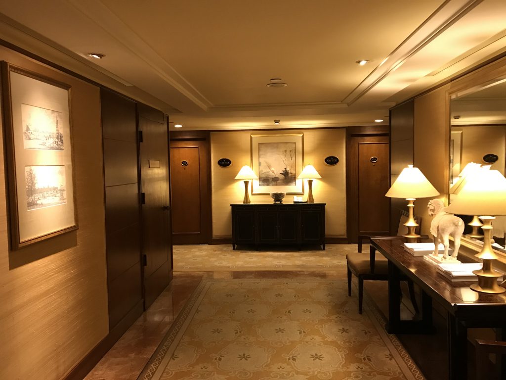 香港港麗酒店-酒店客房樓層走廊