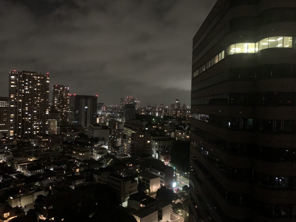東京萬豪酒店Tokyo Marriott Hotel房間 19 2025 東京萬豪酒店-房間窗外東京都市夜間景致