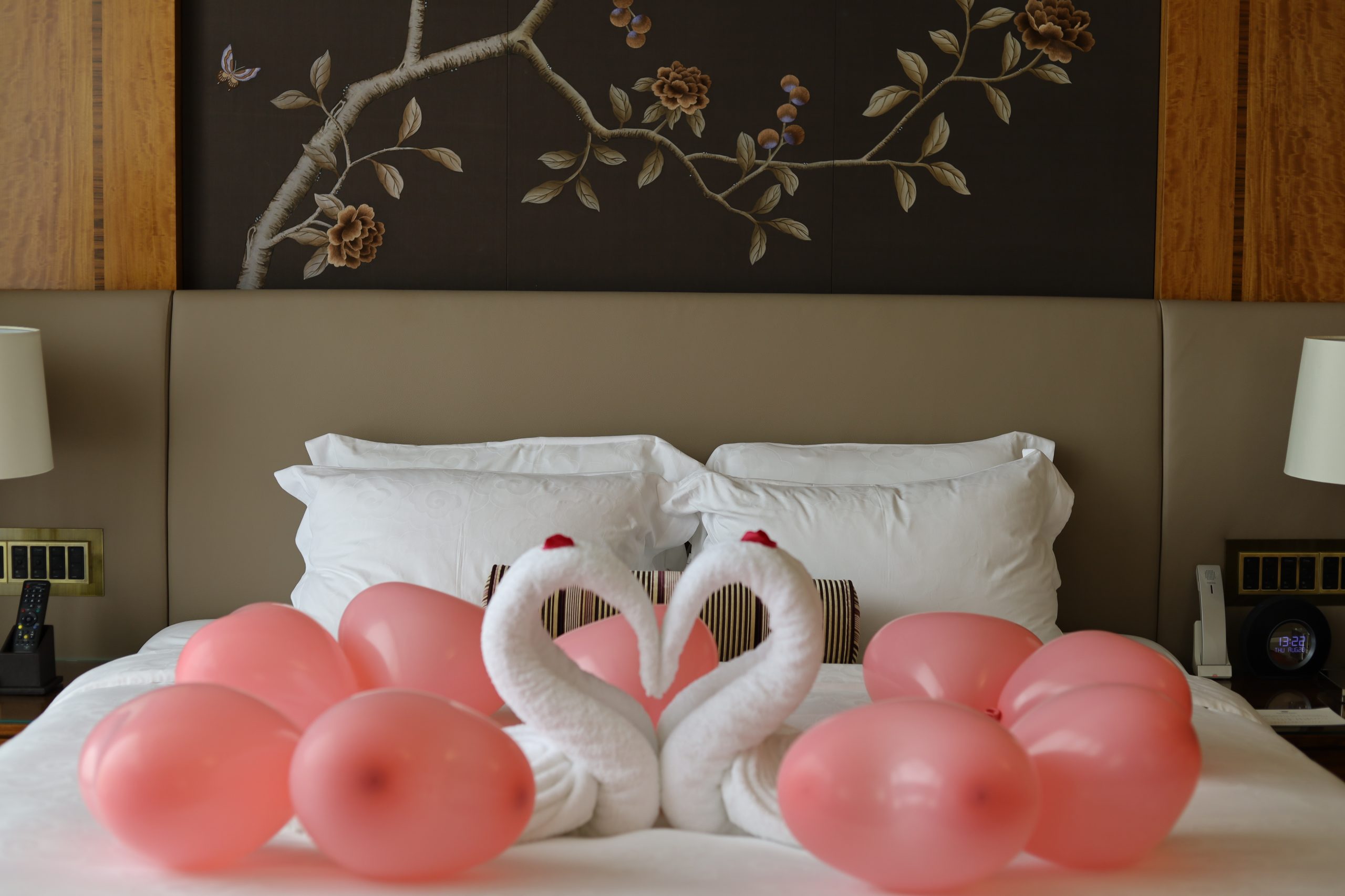 In room decoration Swans w heart shaped balloons scaled 2025
