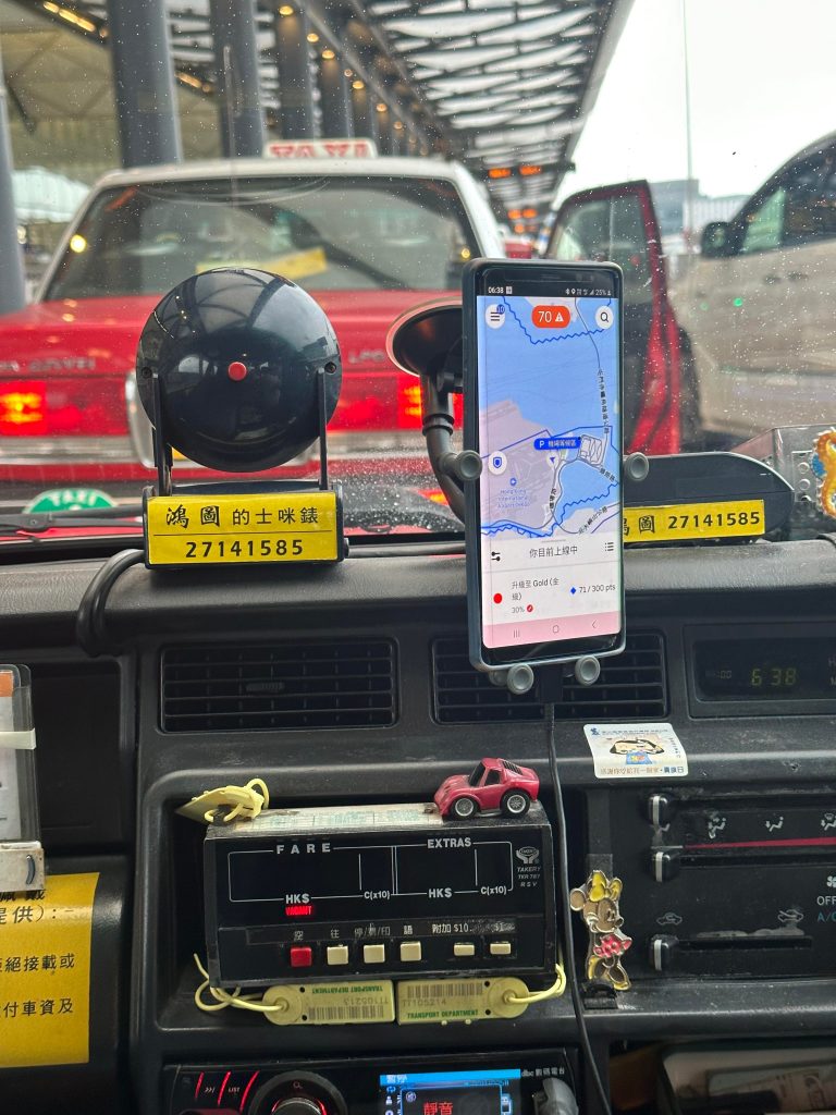 【Uber優惠碼】搭Uber Taxi 來/往機場用里先生優惠碼，Uber新用戶即享HK$100折扣優惠！