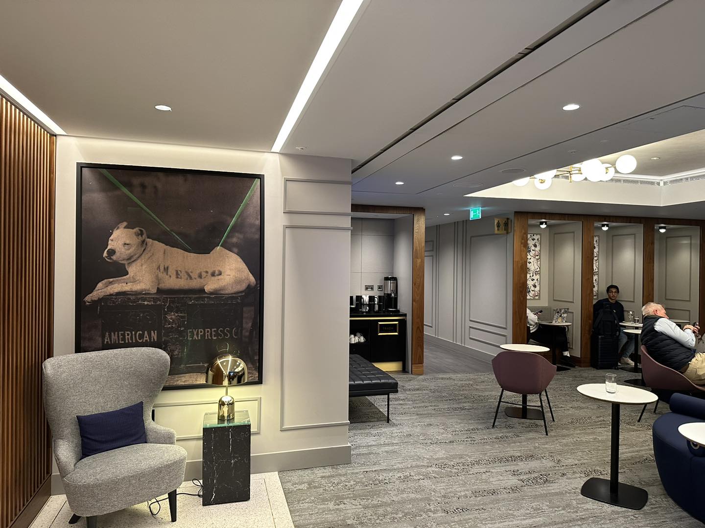 倫敦希斯路機場 Amex Centurion Lounge︱英國機場Lounge 用AE白金卡就可以輕鬆帶多兩個人入～