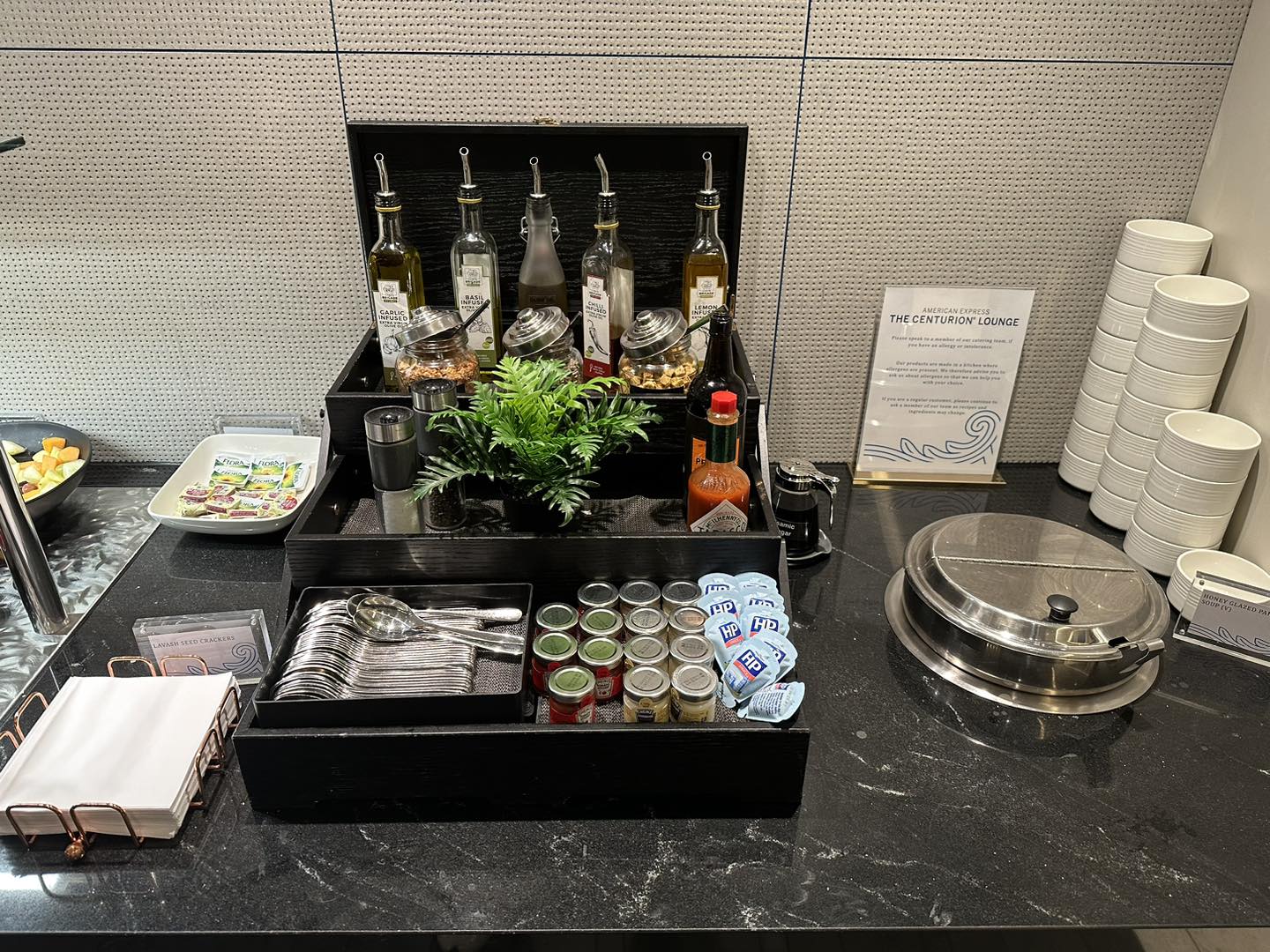 倫敦希斯路機場 Amex Centurion Lounge︱英國機場Lounge 用AE白金卡就可以輕鬆帶多兩個人入～