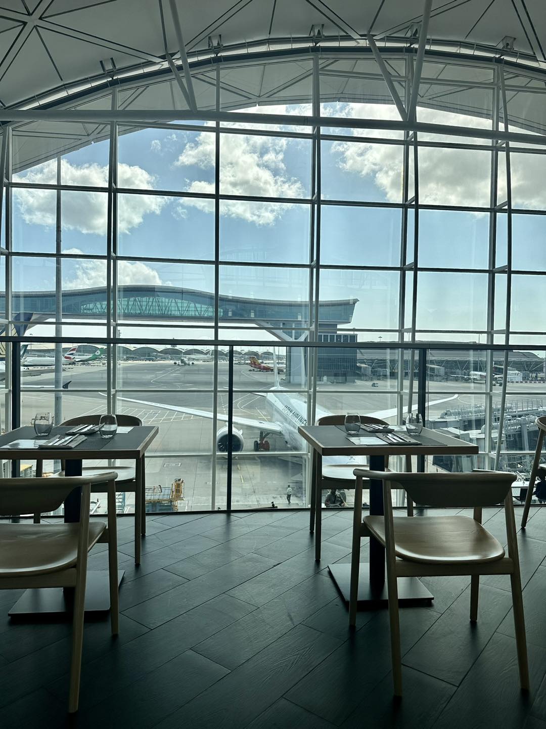 【澳洲航空貴賓室】香港Qantas Lounge 已開幕！地方超大食物高質！坐國泰Business都入得！