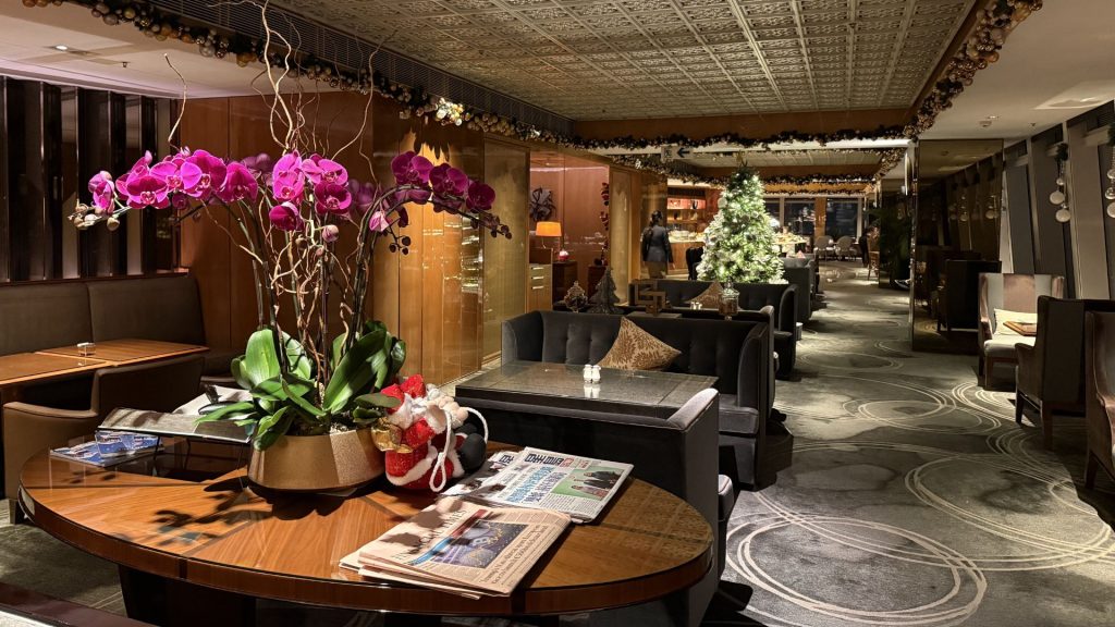 AE白金卡 Ritz Carlton Lounge 夜間 2025