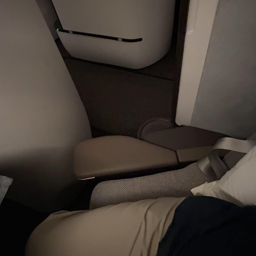 Aria Suite Review 國泰爾雅商務艙 航空體驗 13 2025