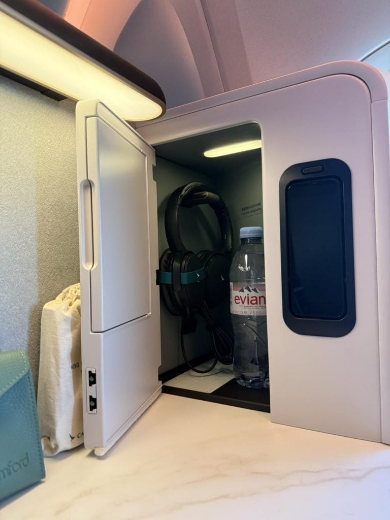 Aria Suite Review 國泰爾雅商務艙 航空體驗 8 2025