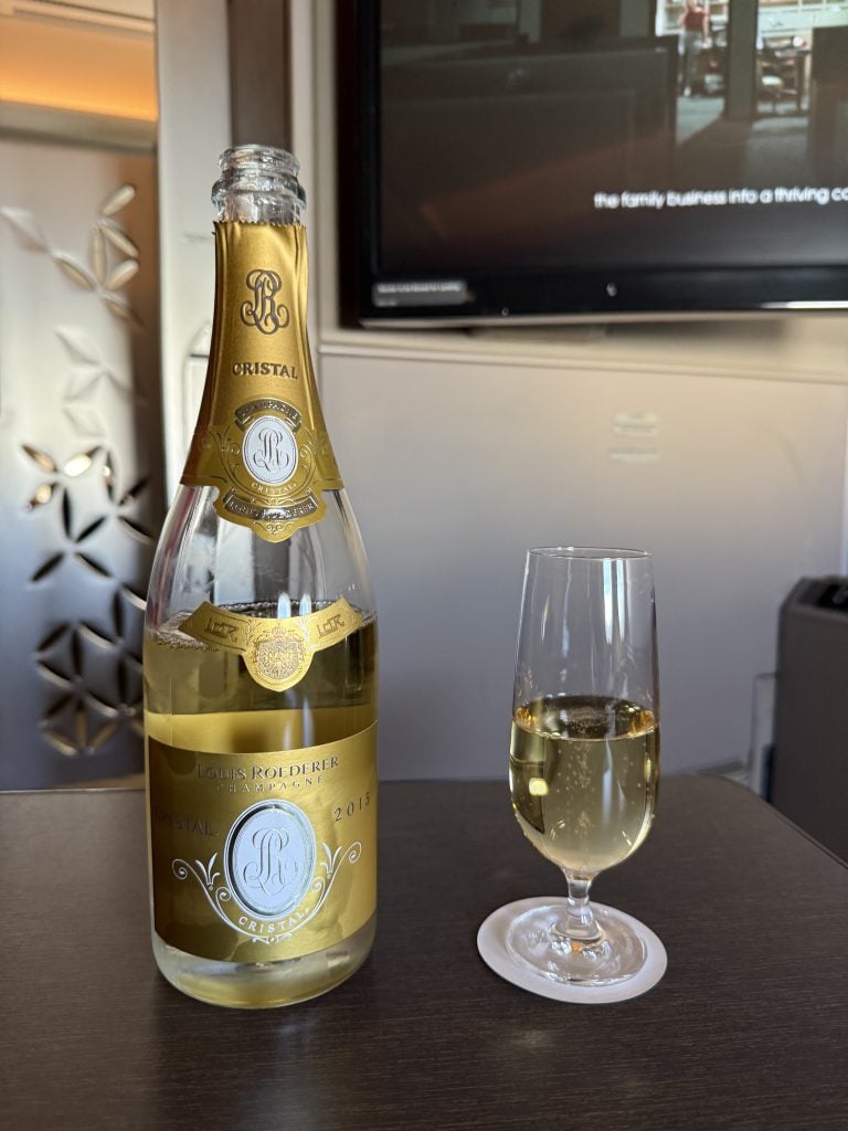 singapore airlines frist class champagne 2025