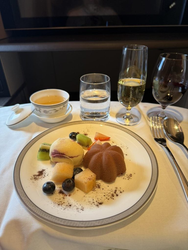 Singapore Airlines 10 2025
