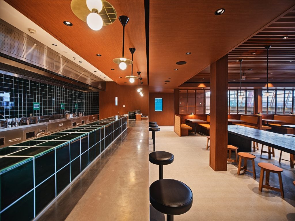 cx lounge pek 2 2025