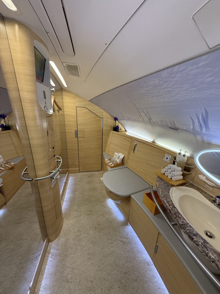 阿聯酋航空 Emirates 沖涼房 2025