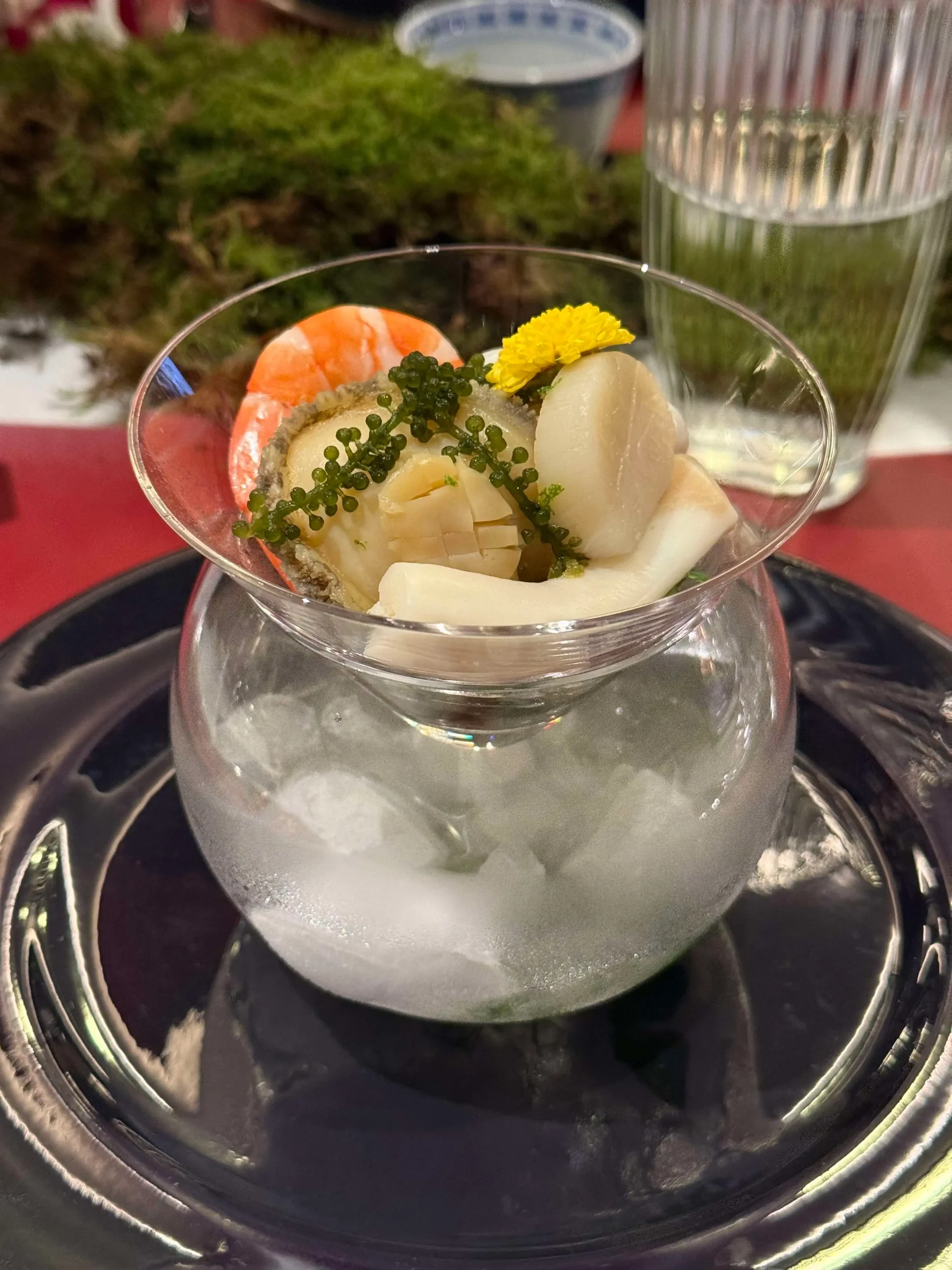 醉海鮮配海藻沙律及么鳳話梅汁