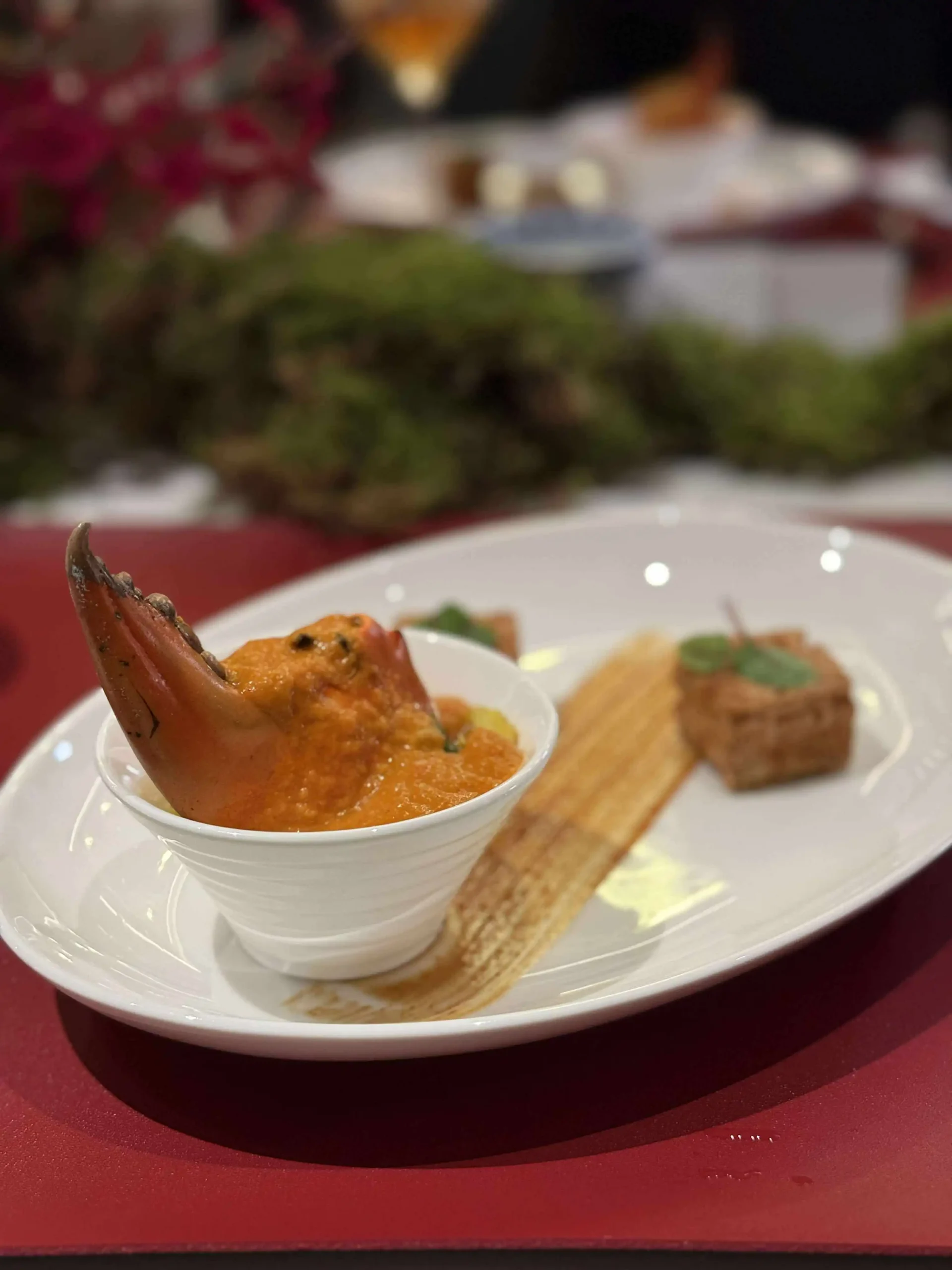 大牌檔臭豆腐配咖哩蟹鉗