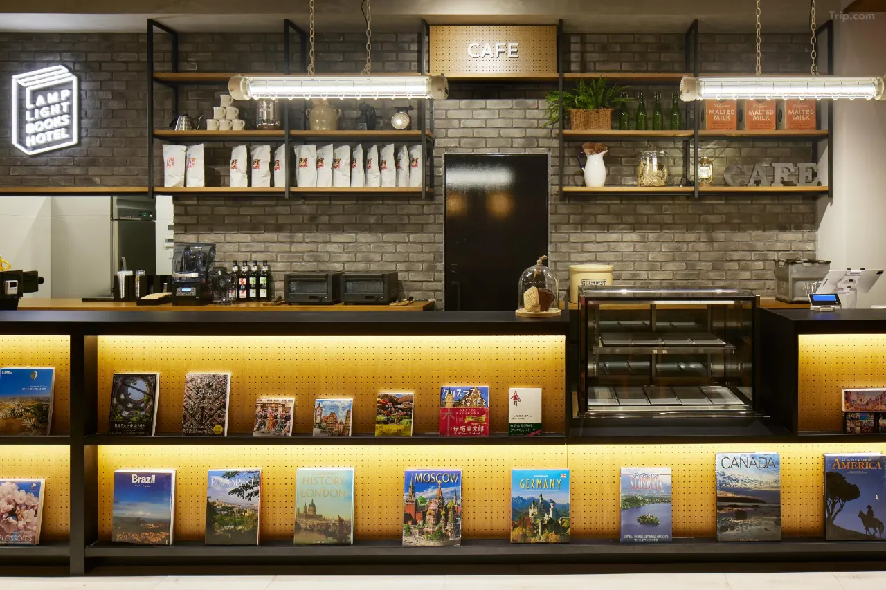 福岡平價酒店 福岡燈光圖書酒店 LAMP LIGHT BOOKS 1 2026 福岡平價酒店 福岡燈光圖書酒店 LAMP LIGHT BOOKS 1 2026
