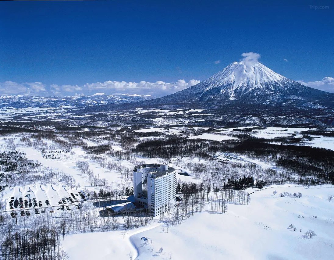 hokkaido ski hotel Hilton Niseko Village 1 2026 hokkaido ski hotel Hilton Niseko Village 1 2026