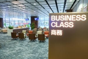 香港西九龍站貴賓室 貴賓室入口jpg 2026 香港西九龍站貴賓室-貴賓室入口-商務Lounge-信用卡-環亞貴賓室